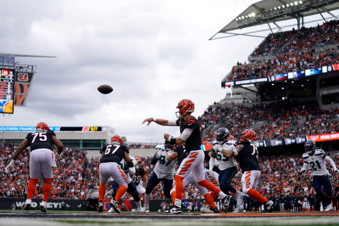Cincinnati Bengals quarterback Joe Burrow (9) throws in the third quarter during an NFL football game between the Seattle Seahawks and the Cincinnati Bengals Sunday, Oct. 15, 2023, at Paycor Stadium in Cincinnati. The Cincinnati Bengals won, 17-13.